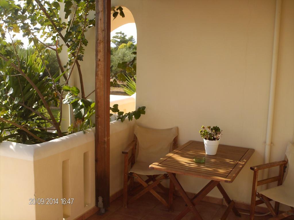 Tompras Village Παραλία Δαιμονιάς Δωμάτιο φωτογραφία
