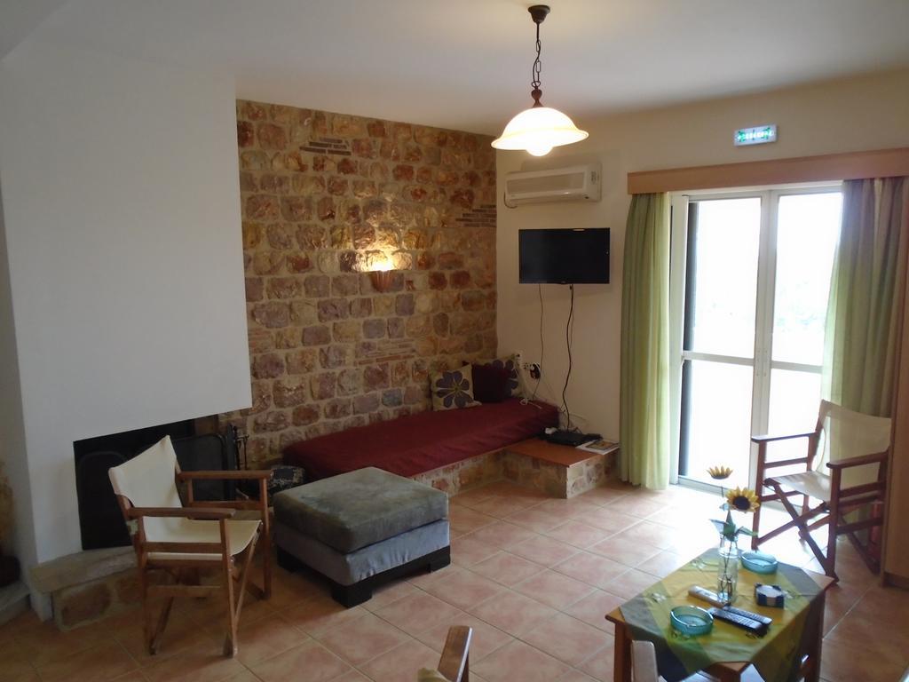 Tompras Village Παραλία Δαιμονιάς Δωμάτιο φωτογραφία